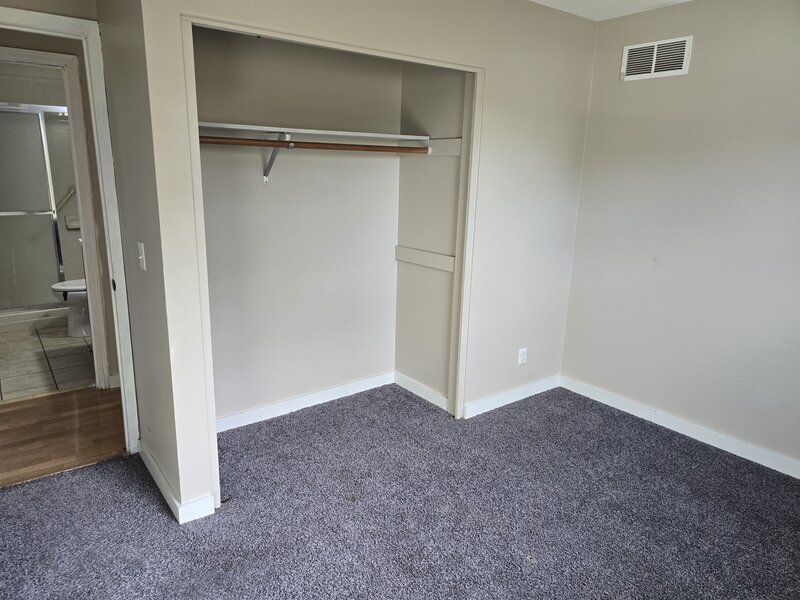 769 W 46th Street Davenport IA 52806