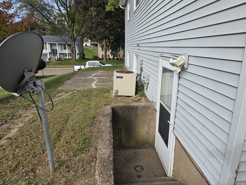 769 W 46th Street Davenport IA 52806