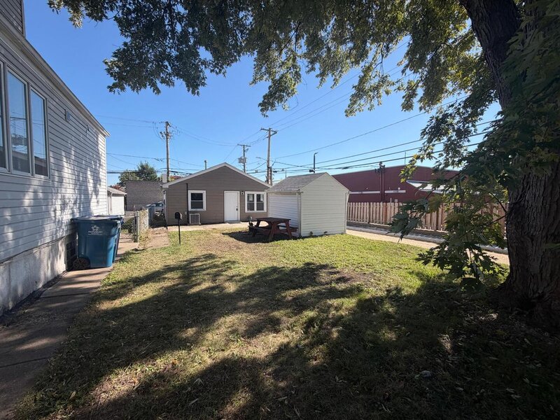 4417 N Nagle Avenue Harwood Heights IL 60706