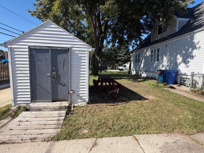 4417 N Nagle Avenue Harwood Heights IL 60706