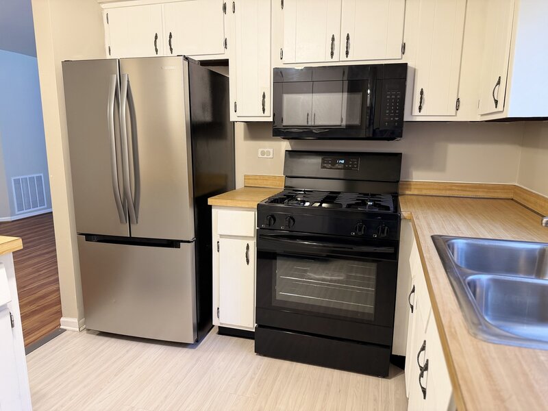 1659 Dover Court Wheaton IL 60189