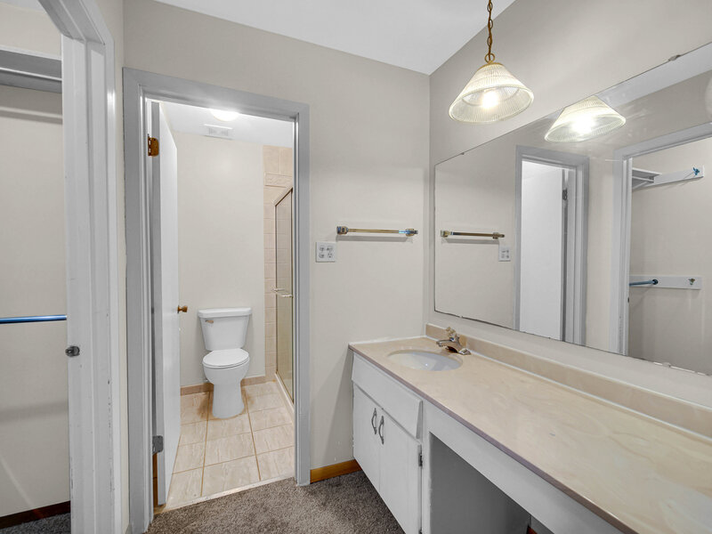 1659 Dover Court Wheaton IL 60189