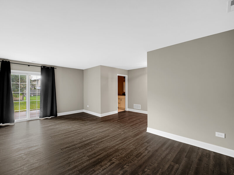 171 Glen Lake Drive Bolingbrook IL 60440