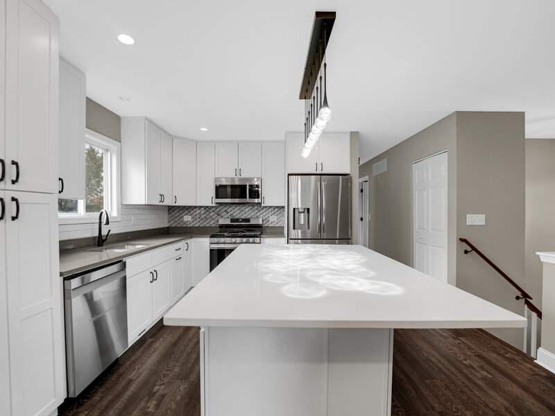 171 Glen Lake Drive Bolingbrook IL 60440