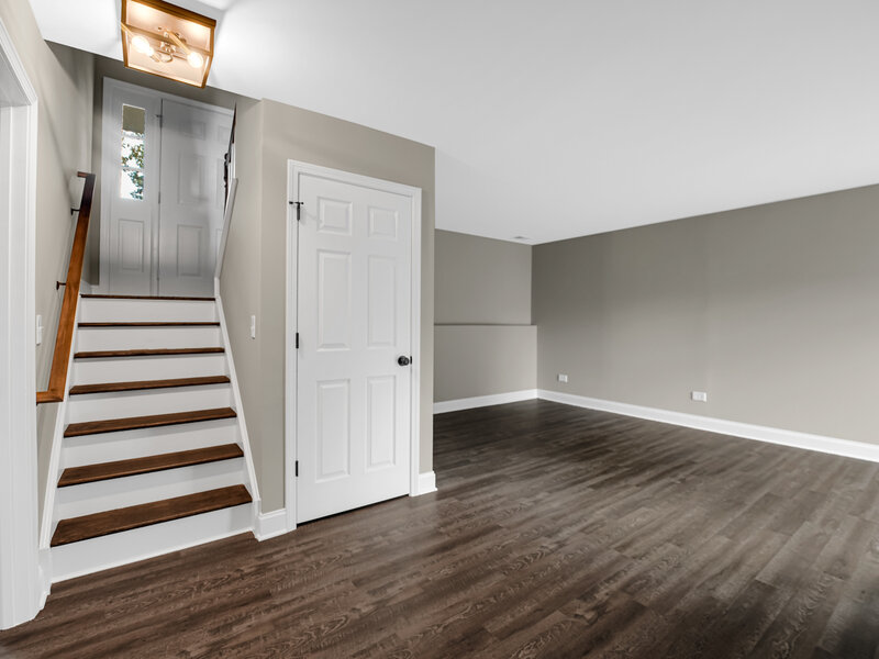 171 Glen Lake Drive Bolingbrook IL 60440