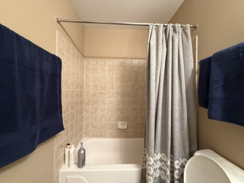 335 Thornwood Way South Elgin IL 60177