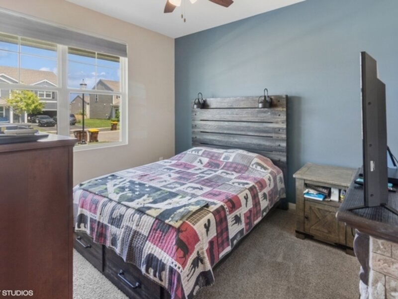 6813 Cobble Springs Lane Wonder Lake IL 60097