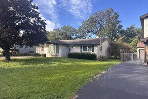 Photo of 424 Northgate Road Lindenhurst IL 60046