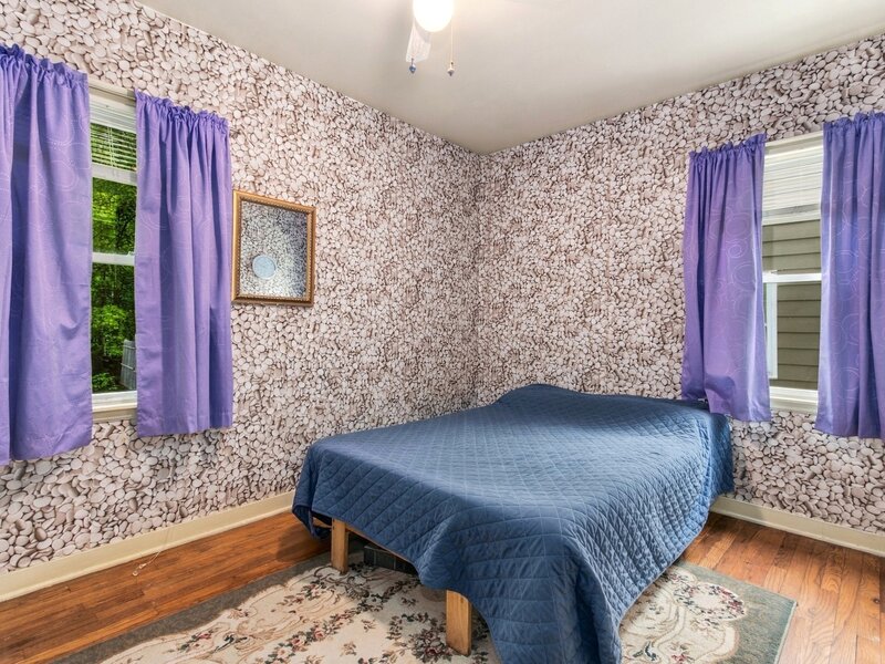 8 S Randall Road Aurora IL 60506