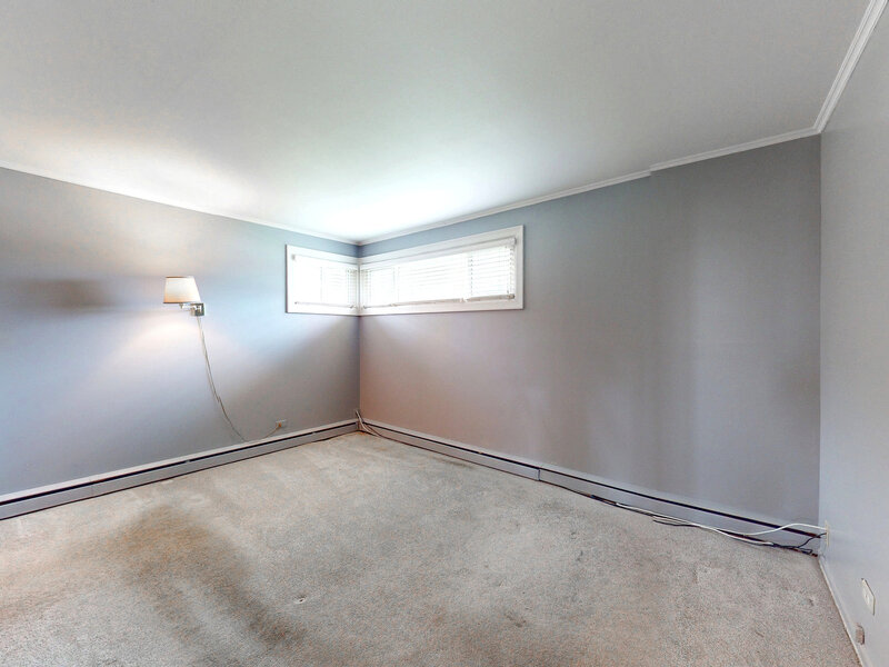 1161 W Grant Drive Des Plaines IL 60016