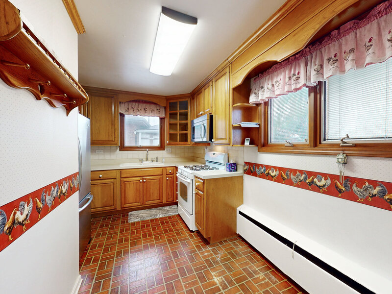1161 W Grant Drive Des Plaines IL 60016