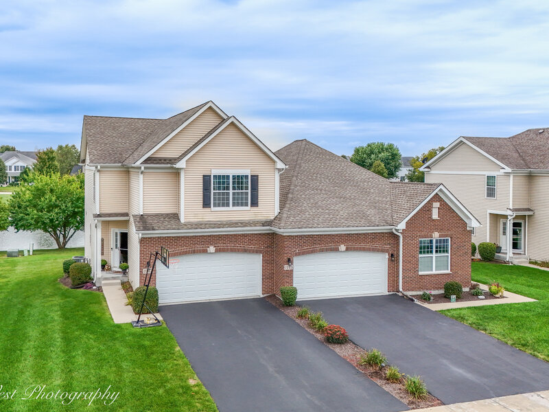 1147 Freedom Road Elburn IL 60119