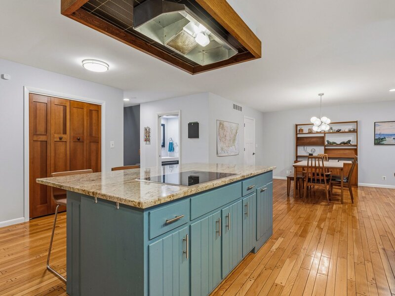 905 Barclay Court Champaign IL 61821