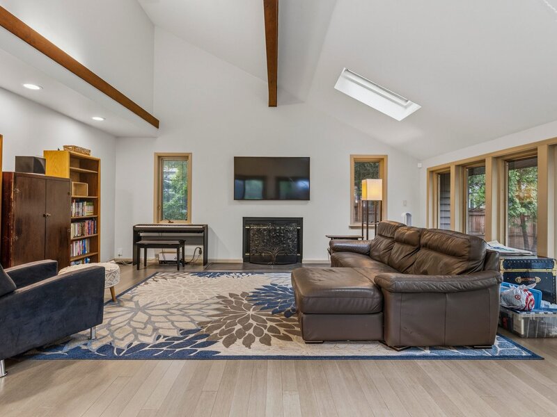 905 Barclay Court Champaign IL 61821