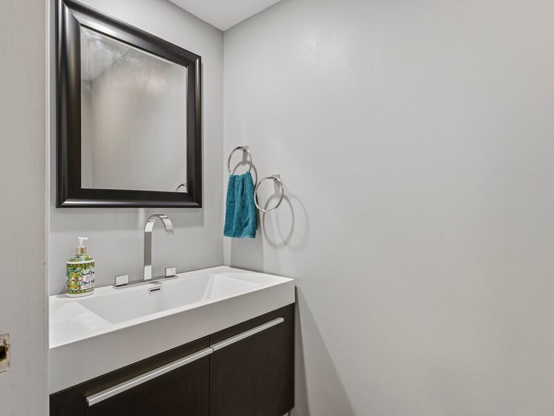 905 Barclay Court Champaign IL 61821