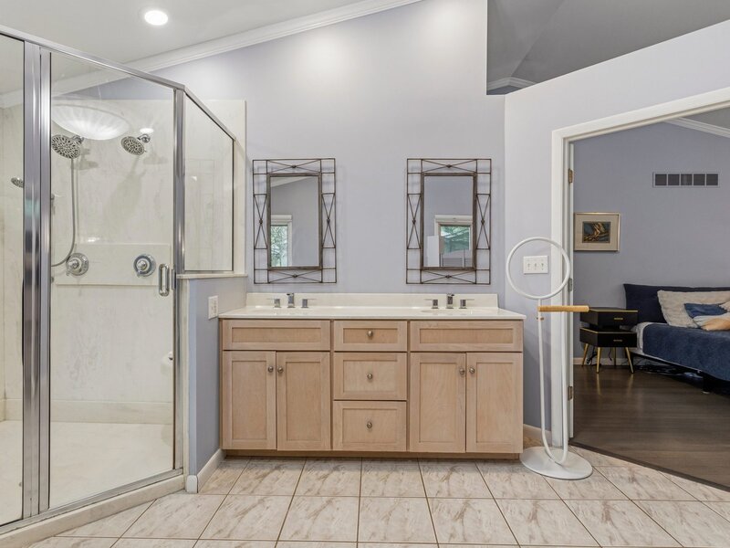 905 Barclay Court Champaign IL 61821