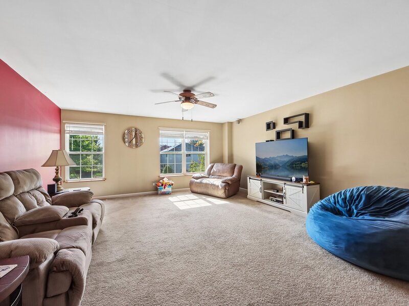 250 Sparrow Drive Woodstock IL 60098