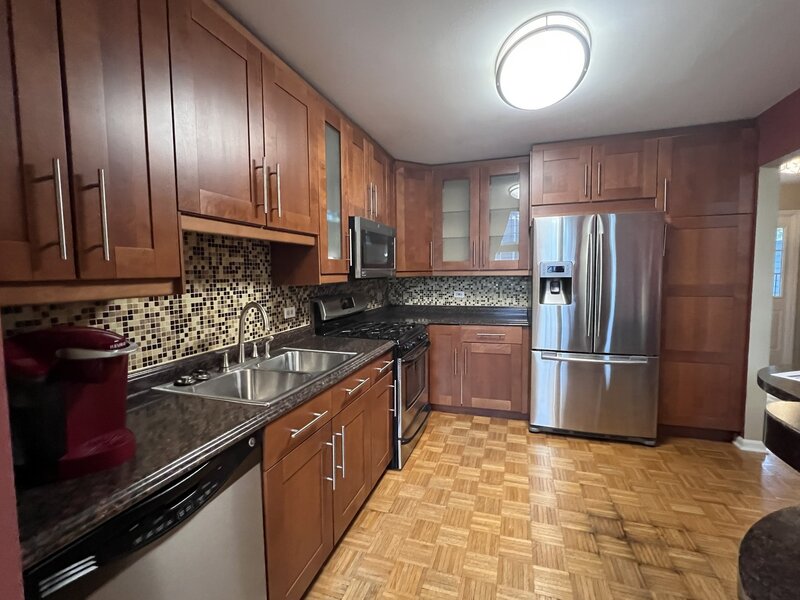 1101 Camden Court Glendale Heights IL 60139