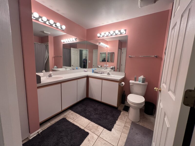 1101 Camden Court Glendale Heights IL 60139