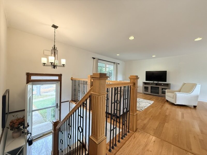 9 Greenwood Court Buffalo Grove IL 60089