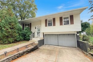 Photo of 9 Greenwood Court Buffalo Grove IL 60089