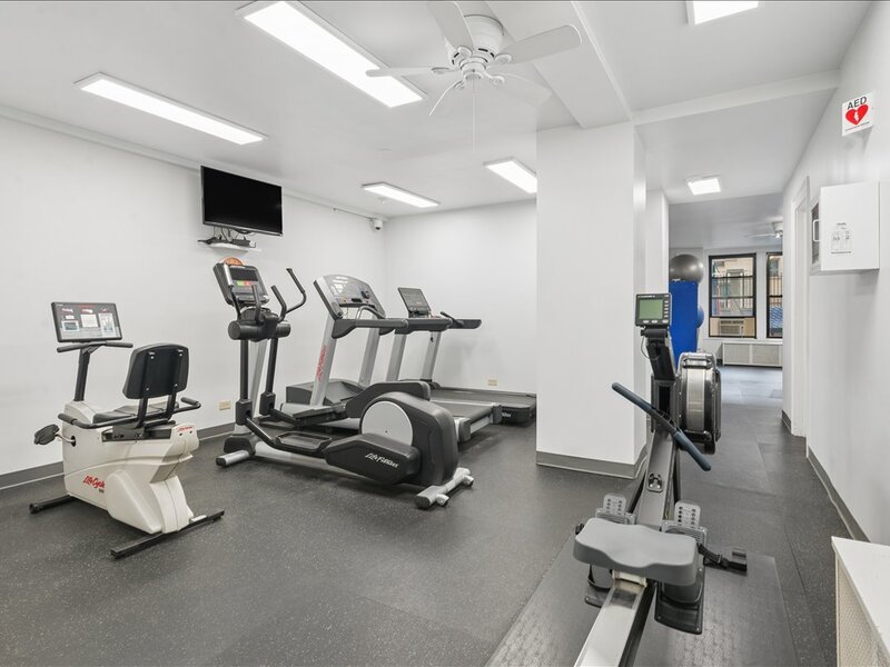 3100 N Sheridan Road Chicago IL 60657