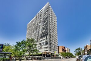 Photo of 444 W Fullerton Parkway Chicago IL 60614 Unit 2006