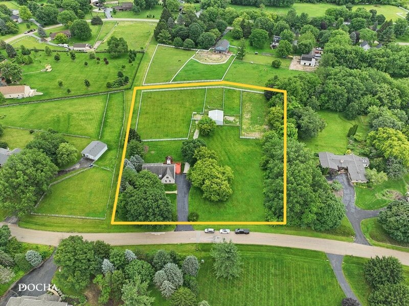 6 Palomino Drive St. Charles IL 60175
