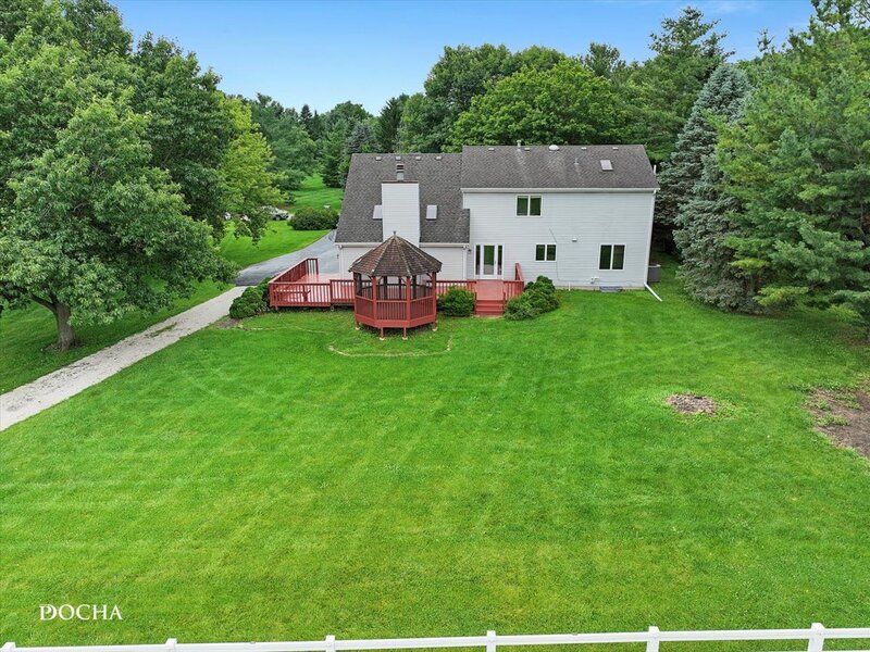 6 Palomino Drive St. Charles IL 60175