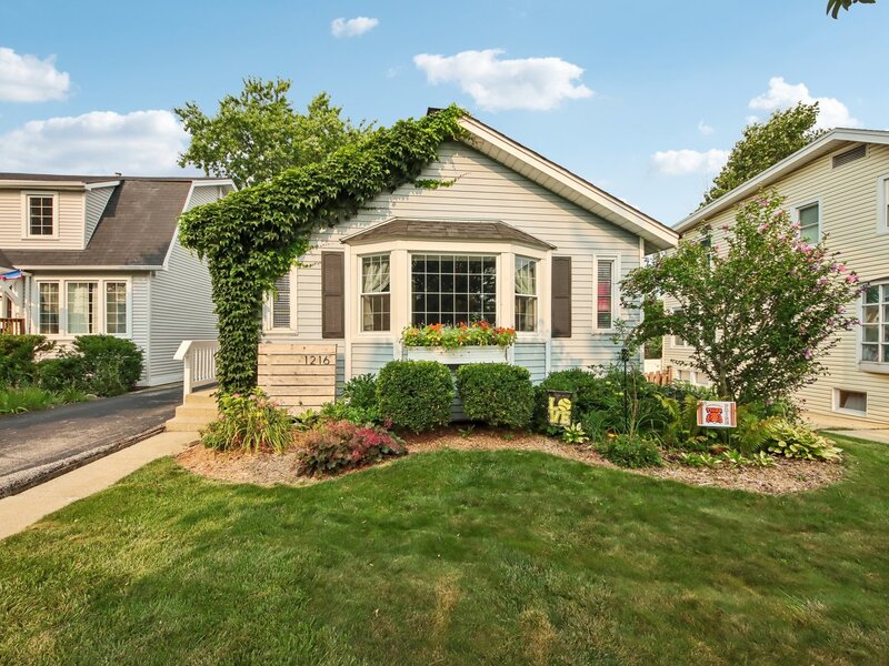 1216 Canfield Road Park Ridge IL 60068