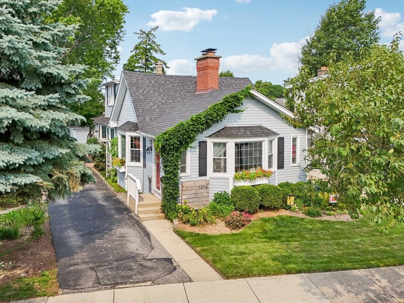 1216 Canfield Road Park Ridge IL 60068