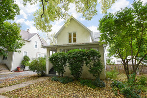 Photo of 810 Belleforte Avenue Oak Park IL 60302