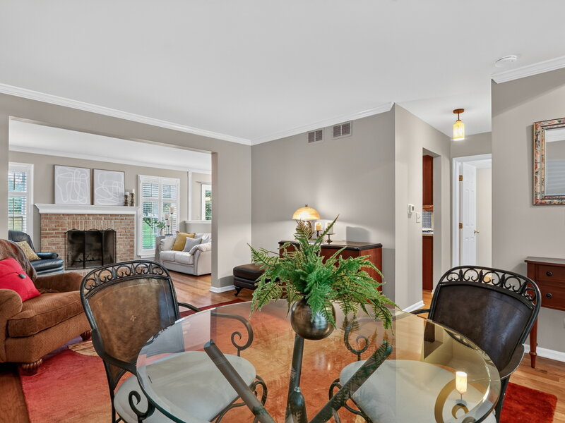 36098 N New Bridge Court Gurnee IL 60031