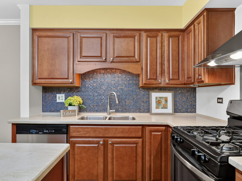 36098 N New Bridge Court Gurnee IL 60031