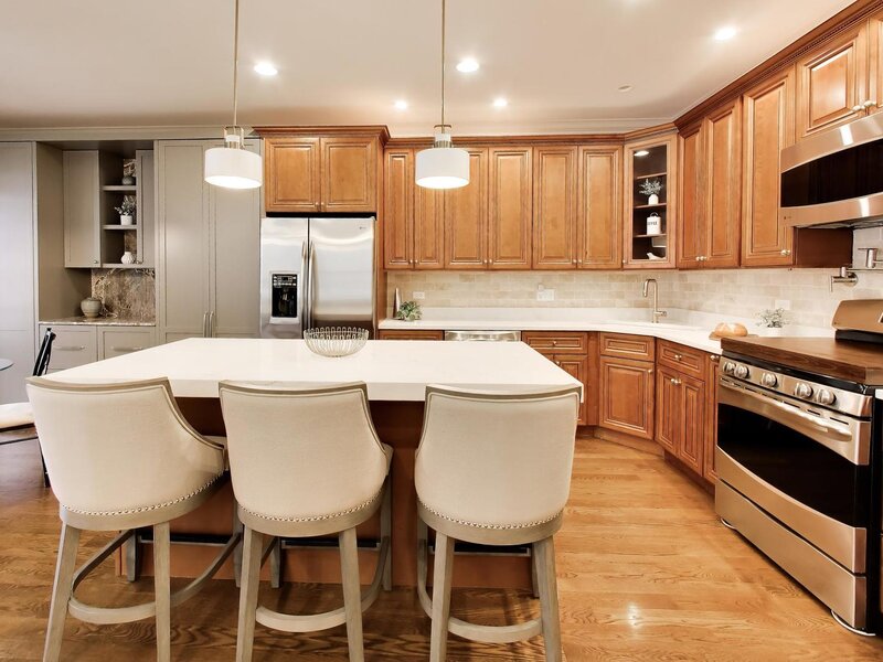 1213 W Charles Lane Westmont IL 60559