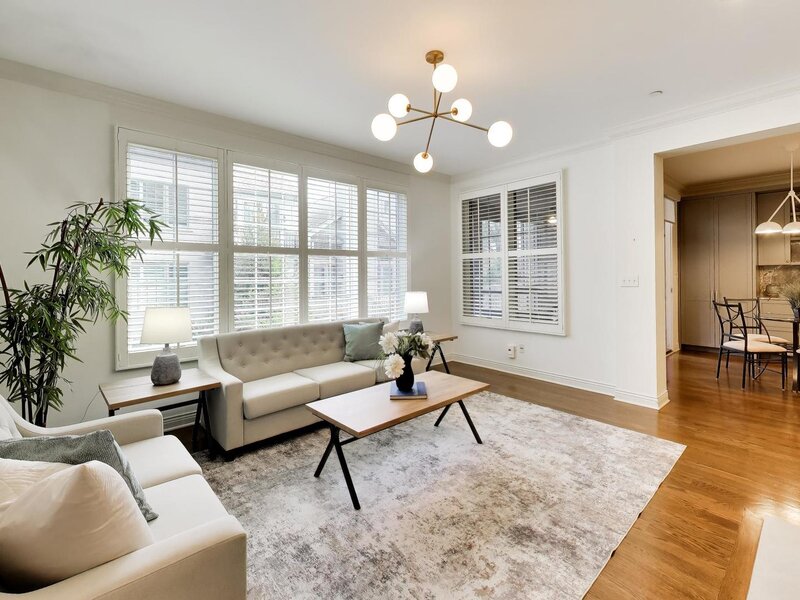 1213 W Charles Lane Westmont IL 60559