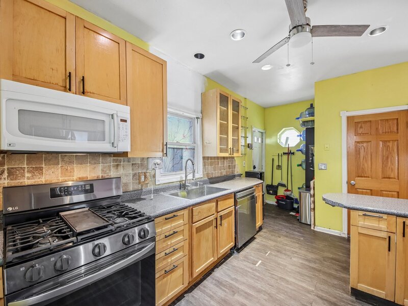 3819 N Kilpatrick Avenue Chicago IL 60641