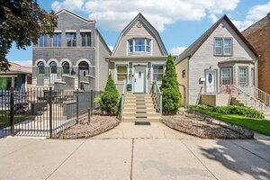 Photo of 3819 N Kilpatrick Avenue Chicago IL 60641