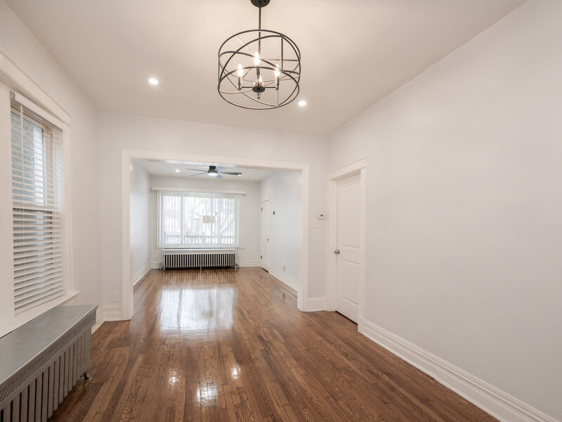 7653 S Saint Lawrence Avenue Chicago IL 60619