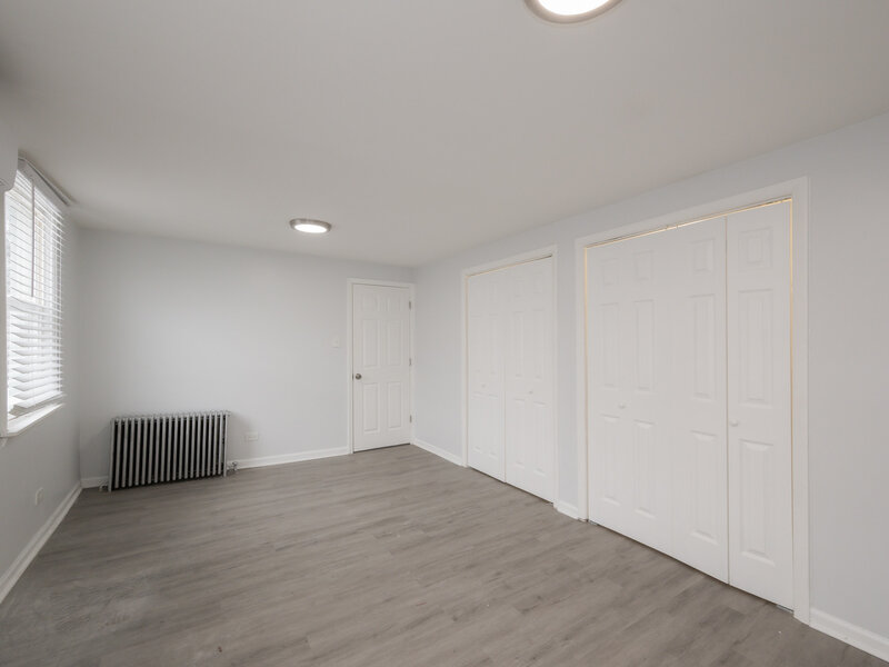 7653 S Saint Lawrence Avenue Chicago IL 60619