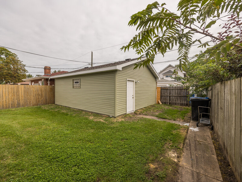 7617 S Crandon Avenue Chicago IL 60649