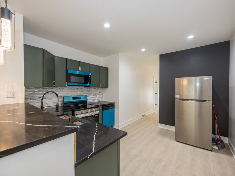 7617 S Crandon Avenue Chicago IL 60649