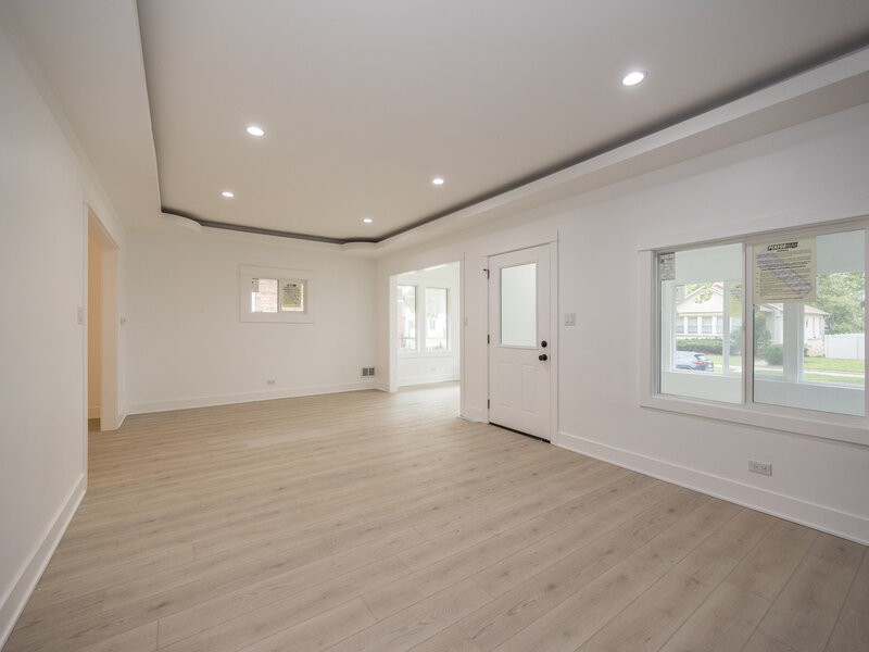 7617 S Crandon Avenue Chicago IL 60649