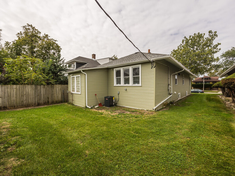 7617 S Crandon Avenue Chicago IL 60649