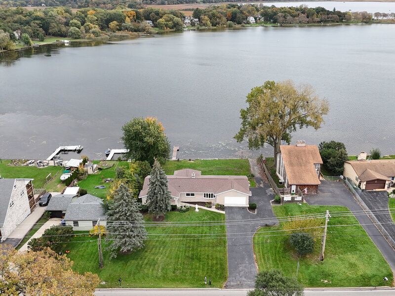 36897 N Nathan Hale Drive Lake Villa IL 60046