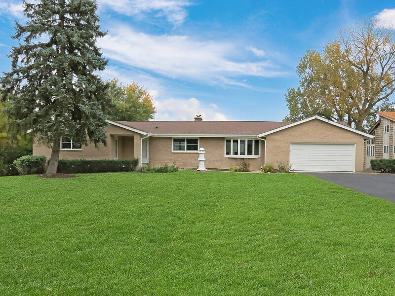 36897 N Nathan Hale Drive Lake Villa IL 60046
