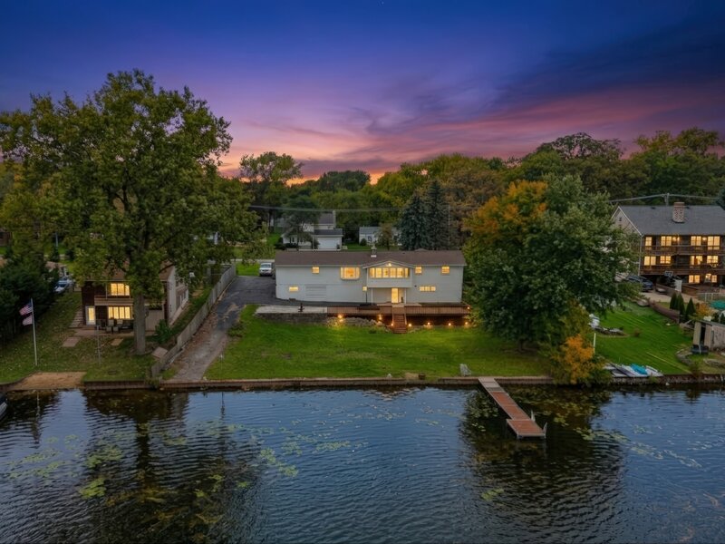 36897 N Nathan Hale Drive Lake Villa IL 60046