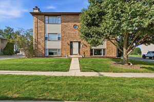 Photo of 1056 Manchester Court South Elgin IL 60177