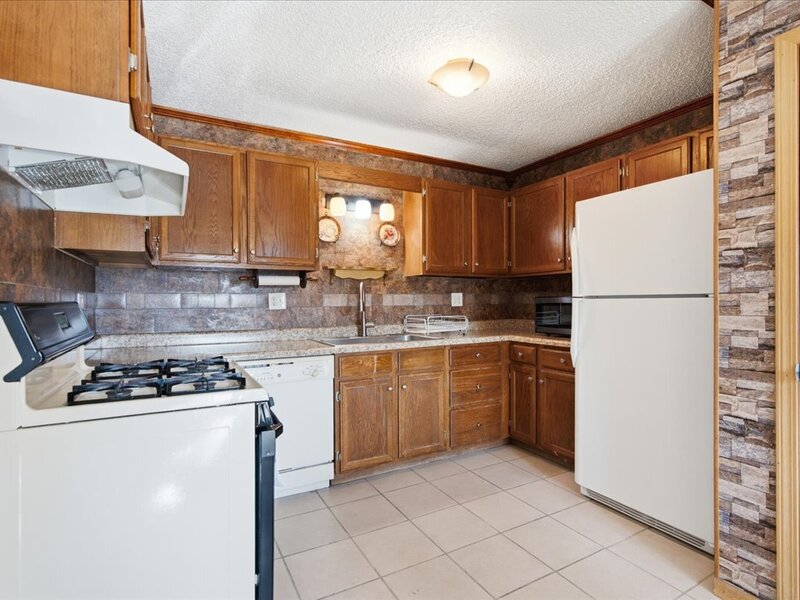 1056 Manchester Court South Elgin IL 60177