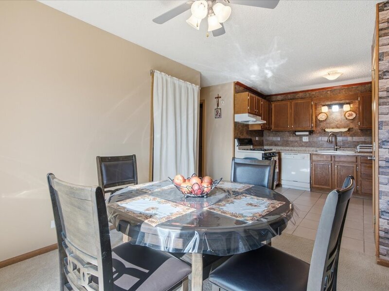1056 Manchester Court South Elgin IL 60177
